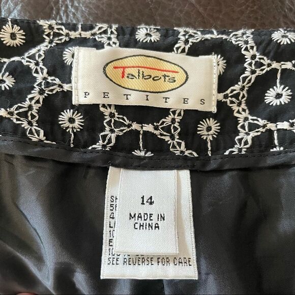 -Talbots Embroidered Capris 14 - Picture 7 of 9